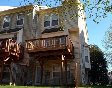 10038 Moxleys Ford Lane - Photo Thumbnail 6