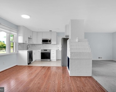 13209 Thornton Drive - Photo Thumbnail 1