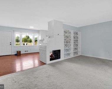 13209 Thornton Drive - Photo Thumbnail 8