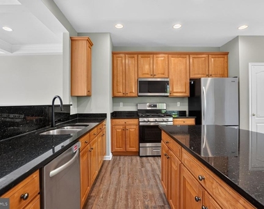 14511 Kentish Fire Street - Photo Thumbnail 5