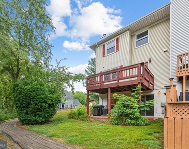 5335 Lake Cove Court - Photo Thumbnail 29