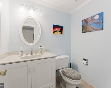 8001 Bethelen Woods Lane - Photo Thumbnail 15