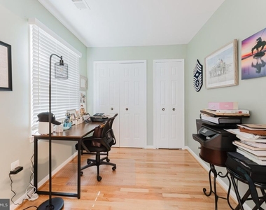 8001 Bethelen Woods Lane - Photo Thumbnail 14