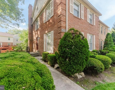 8001 Bethelen Woods Lane - Photo Thumbnail 21
