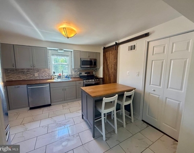 2903 Oak Knoll Drive - Photo Thumbnail 7