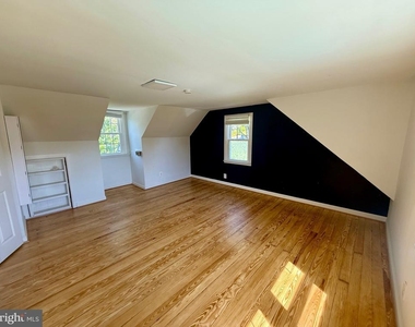 2903 Oak Knoll Drive - Photo Thumbnail 15