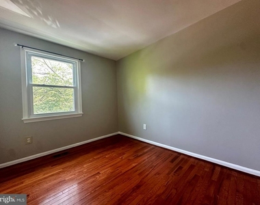 6504 Brookleigh Way - Photo Thumbnail 13