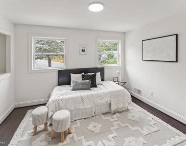 5844 Bermuda Court - Photo Thumbnail 15