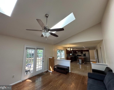 893 Broad Oaks Drive - Photo Thumbnail 5