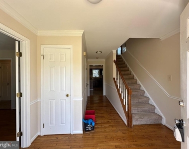 893 Broad Oaks Drive - Photo Thumbnail 3