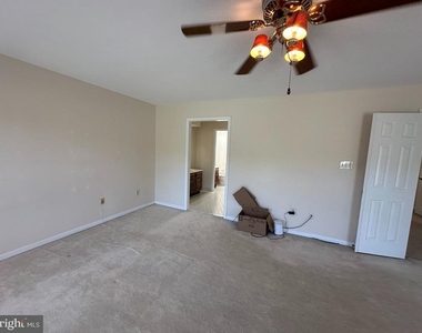 893 Broad Oaks Drive - Photo Thumbnail 9