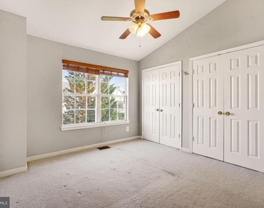 13038 Cabin Creek Road - Photo Thumbnail 16