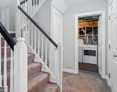 7439 Heatherfield Lane - Photo Thumbnail 25