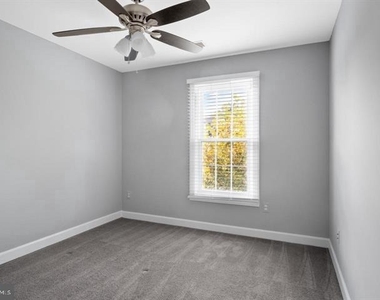 7439 Heatherfield Lane - Photo Thumbnail 20