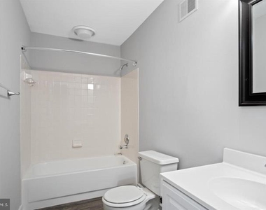7439 Heatherfield Lane - Photo Thumbnail 18