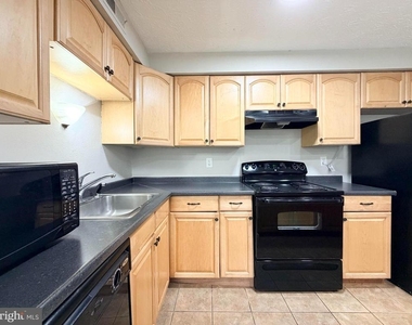 8382 Brockham Drive - Photo Thumbnail 8