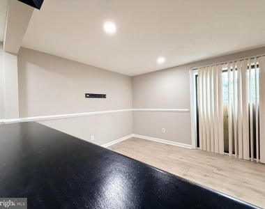 8382 Brockham Drive - Photo Thumbnail 11