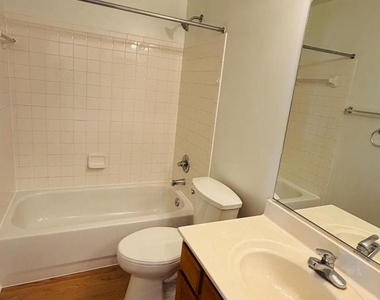 2503 Wheat Meadow Court - Photo Thumbnail 16