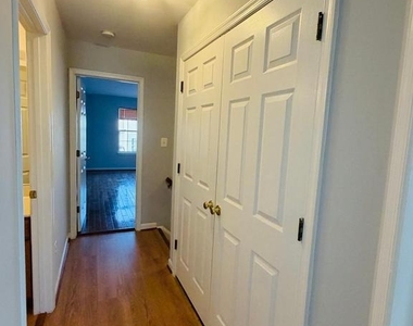 2503 Wheat Meadow Court - Photo Thumbnail 18