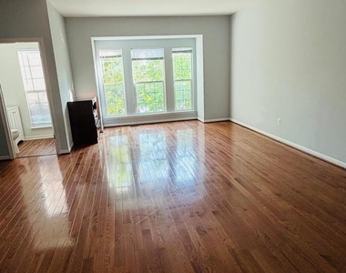 2503 Wheat Meadow Court - Photo Thumbnail 3