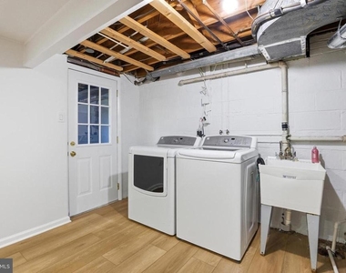 6824 Felix Street - Photo Thumbnail 31