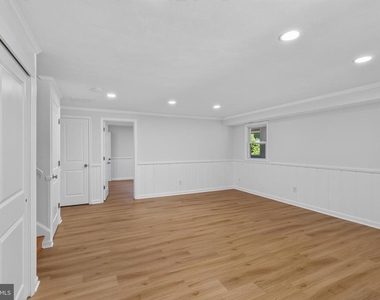 6824 Felix Street - Photo Thumbnail 21