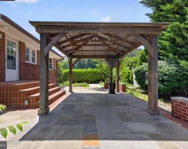 6824 Felix Street - Photo Thumbnail 27