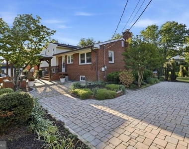 6824 Felix Street - Photo Thumbnail 34