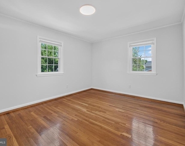 6824 Felix Street - Photo Thumbnail 14