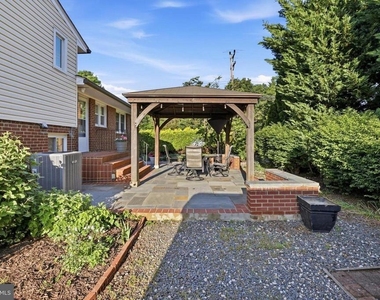 6824 Felix Street - Photo Thumbnail 32