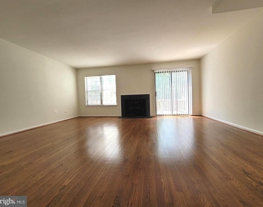 13689 Wildflower Lane - Photo Thumbnail 6