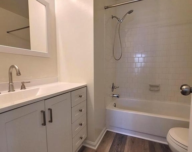 13689 Wildflower Lane - Photo Thumbnail 15