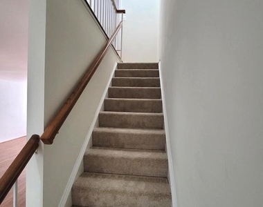 13689 Wildflower Lane - Photo Thumbnail 11