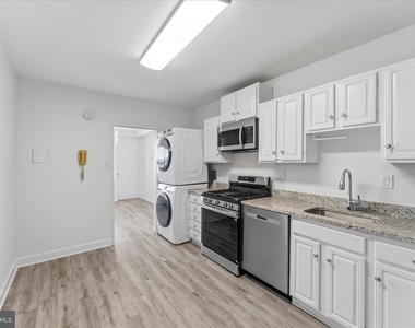 3701 S George Mason Drive - Photo Thumbnail 12