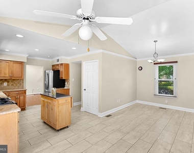 5405 Hampton Forest Way - Photo Thumbnail 14