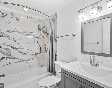 5405 Hampton Forest Way - Photo Thumbnail 32