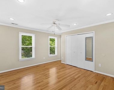 5405 Hampton Forest Way - Photo Thumbnail 24