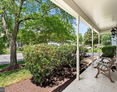 5405 Hampton Forest Way - Photo Thumbnail 1