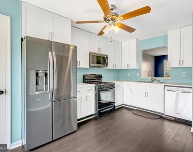 14716 Grobie Pond Lane - Photo Thumbnail 6