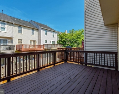 14716 Grobie Pond Lane - Photo Thumbnail 19