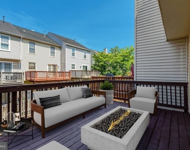 14716 Grobie Pond Lane - Photo Thumbnail 20