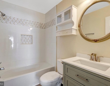 14716 Grobie Pond Lane - Photo Thumbnail 30