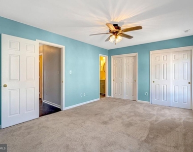 14716 Grobie Pond Lane - Photo Thumbnail 23