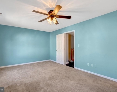 14716 Grobie Pond Lane - Photo Thumbnail 24