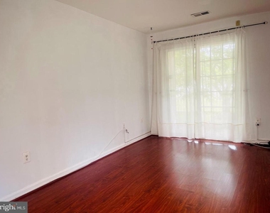 10210 Ashbrooke Court - Photo Thumbnail 10