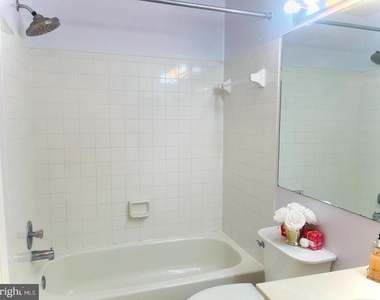 10210 Ashbrooke Court - Photo Thumbnail 15