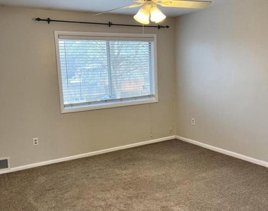 13219 Keach Place - Photo Thumbnail 16
