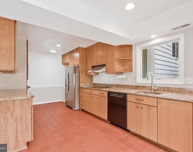 6534 Jay Miller Drive - Photo Thumbnail 14