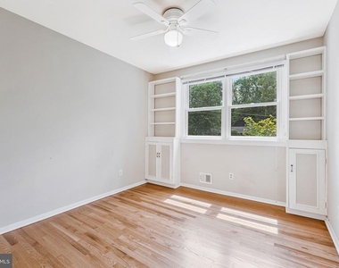 6534 Jay Miller Drive - Photo Thumbnail 23