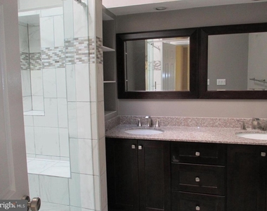 7502 Ashby Lane - Photo Thumbnail 12
